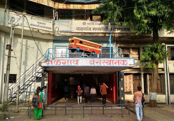 jalgaon st bus depo